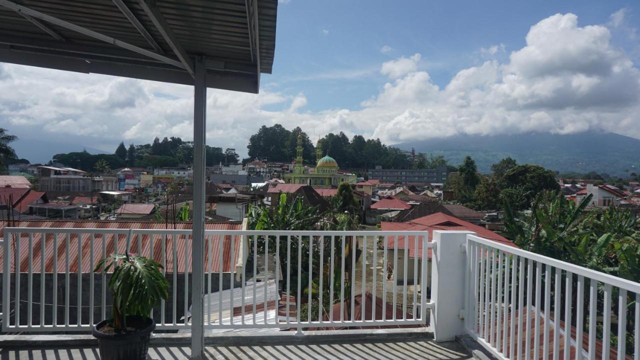 Al Barra Syariah Hotel ブキティンギ エクステリア 写真